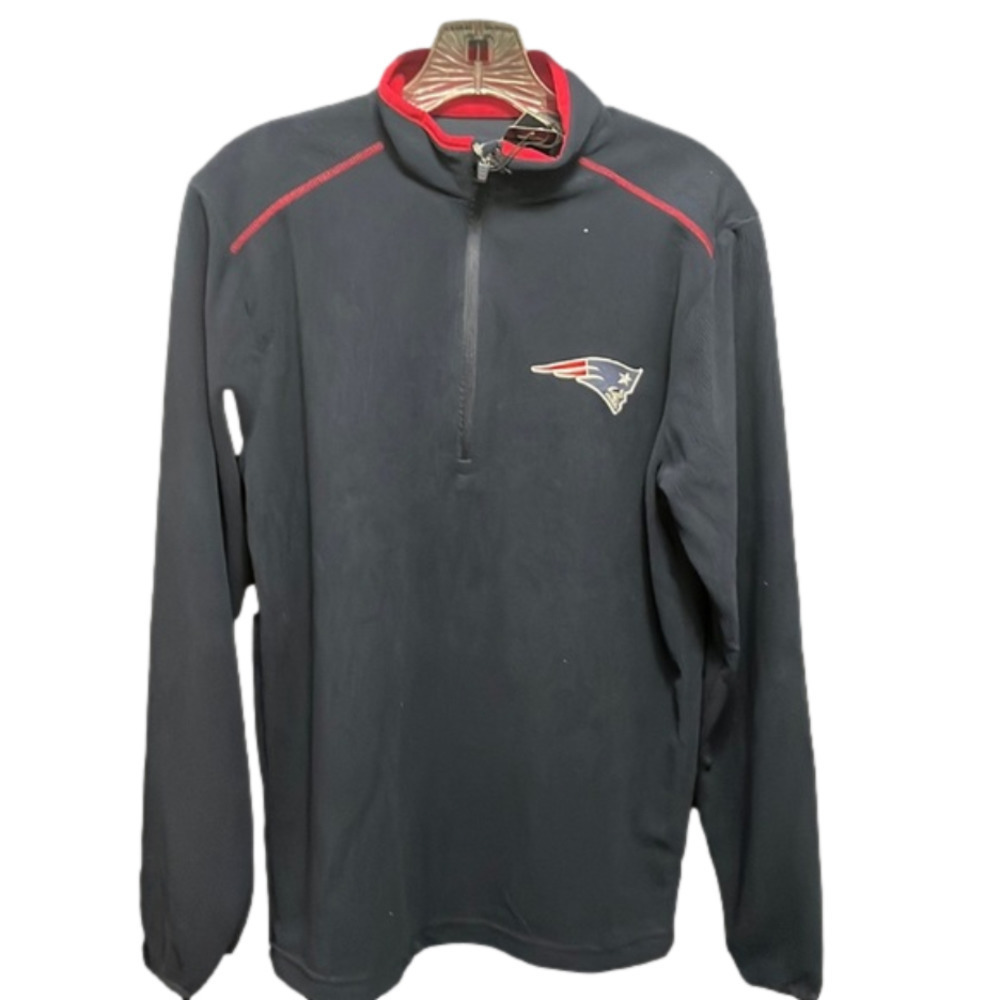 𝅺ANTIGUA- New England Patriots 3/4 zip pullover. NWT